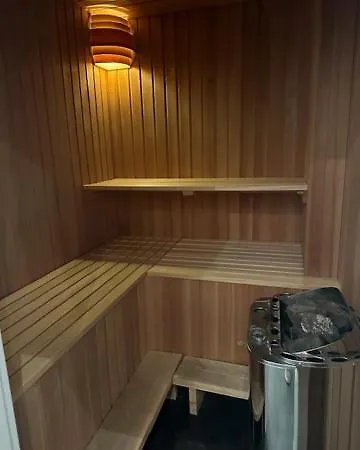 Lounge 04 דירה